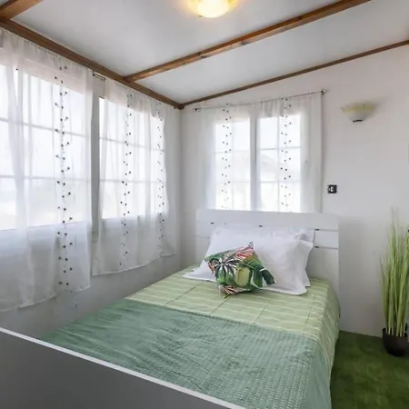 Bungalow Sul Mareparking Campsite Diano Marina